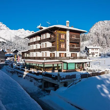 فندق Edelweiss Con Ristorante Note Di Gusto فورني دي سوبرا
