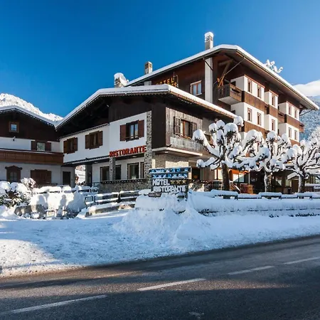 Edelweiss Con Ristorante Note Di Gusto 3* Forni di Sopra