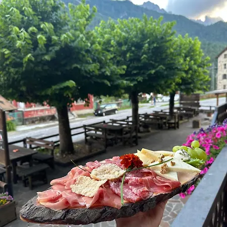 Edelweiss Con Ristorante Note Di Gusto